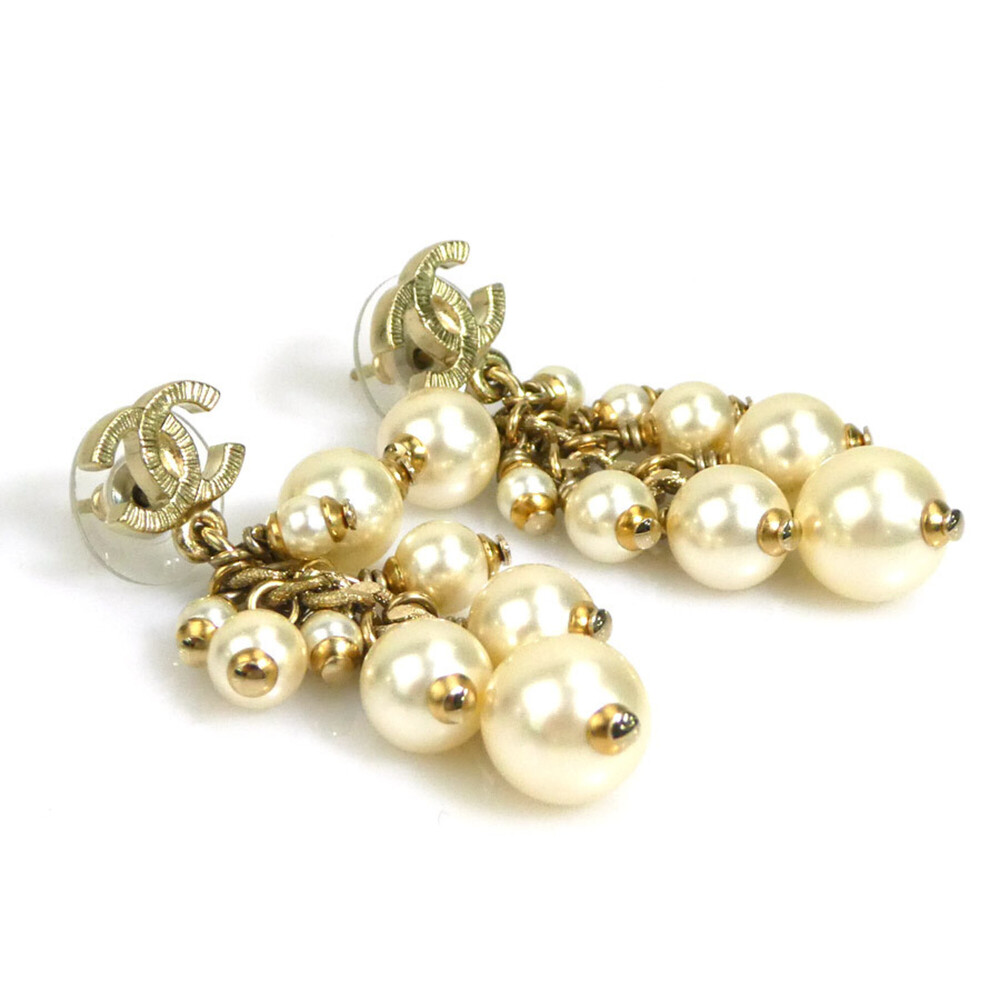 CHANEL Authentic White Pearl Logo Earrings - Picture 2 of 5